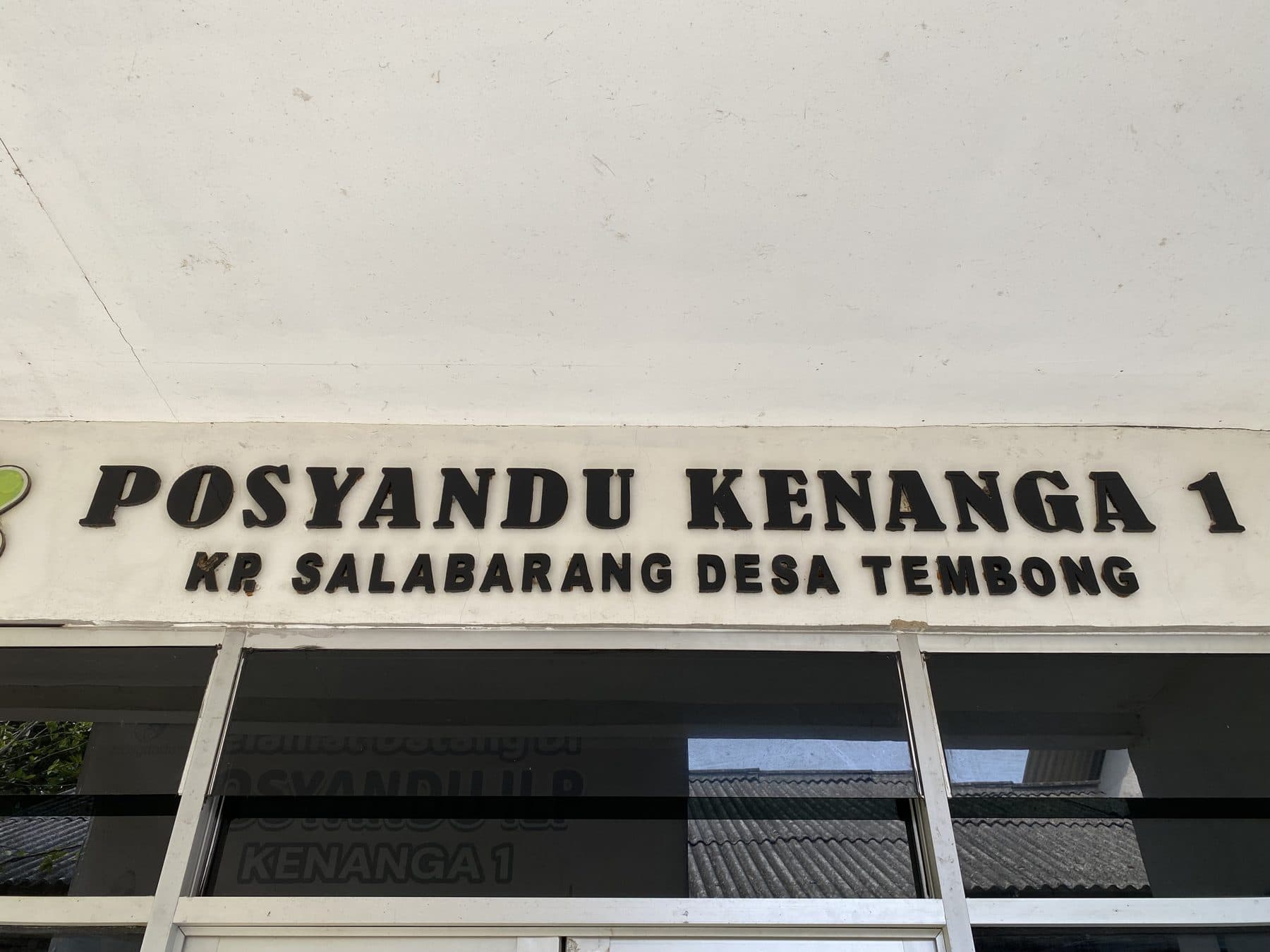 Bangunan Posyandu Kenanga 1 di Kp. Salabarang, Desa Tembong.