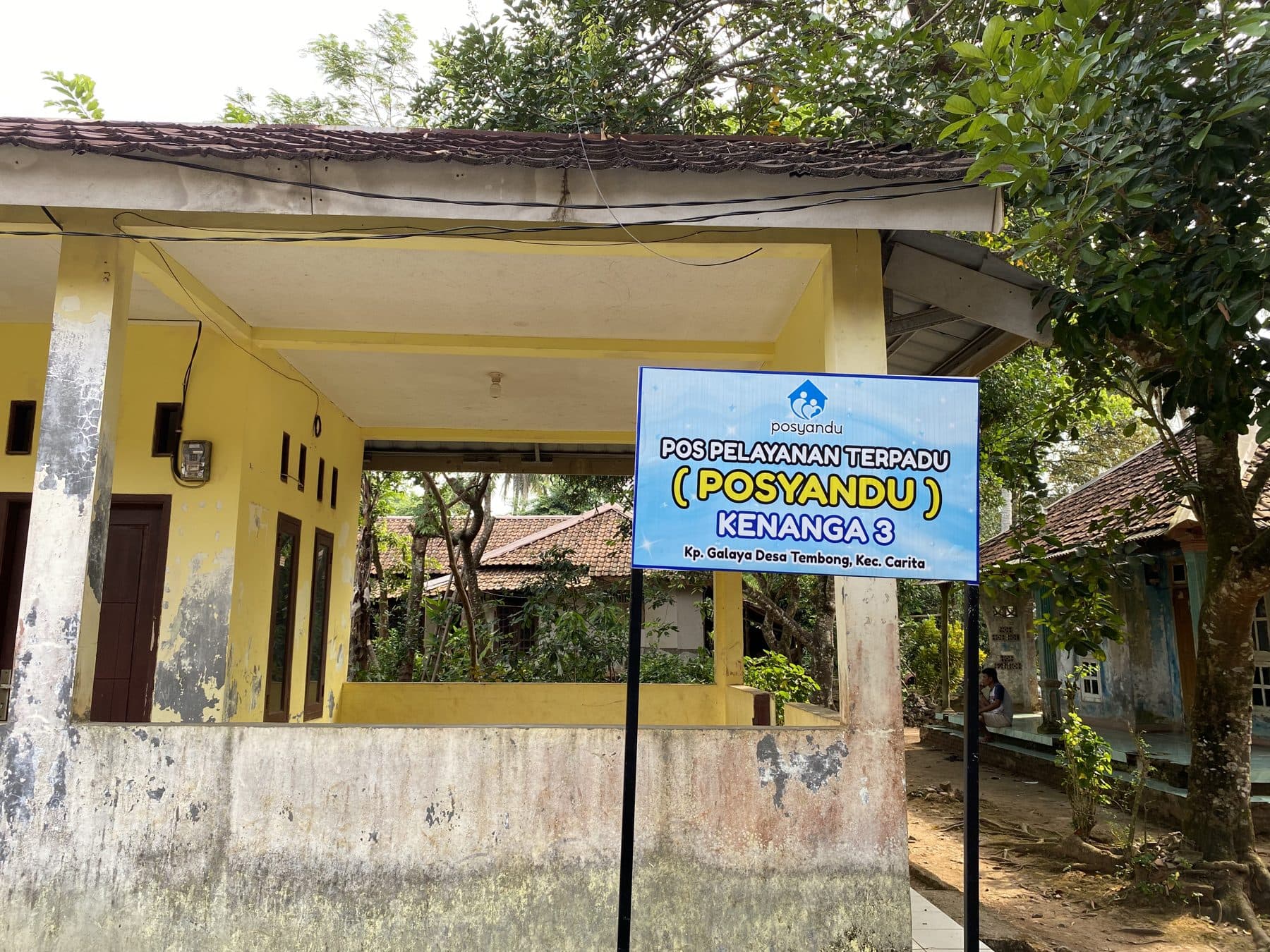 Bangunan Posyandu Kenanga 3 di Kp. Galaya, Desa Tembong.